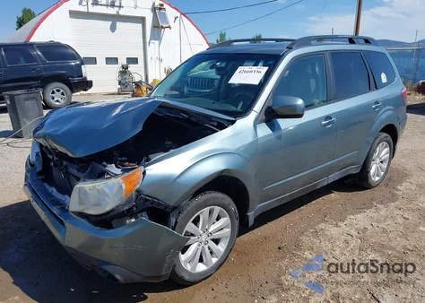 2012 Subaru Forester 2.5X Limited from USA, damaged, VIN JF2SHAEC6CH449409